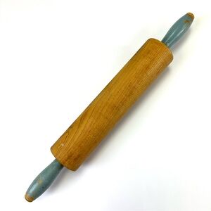 Farmhouse Kitchen wood rolling pin Vintage Robins Egg blue handles Grandma Bakes